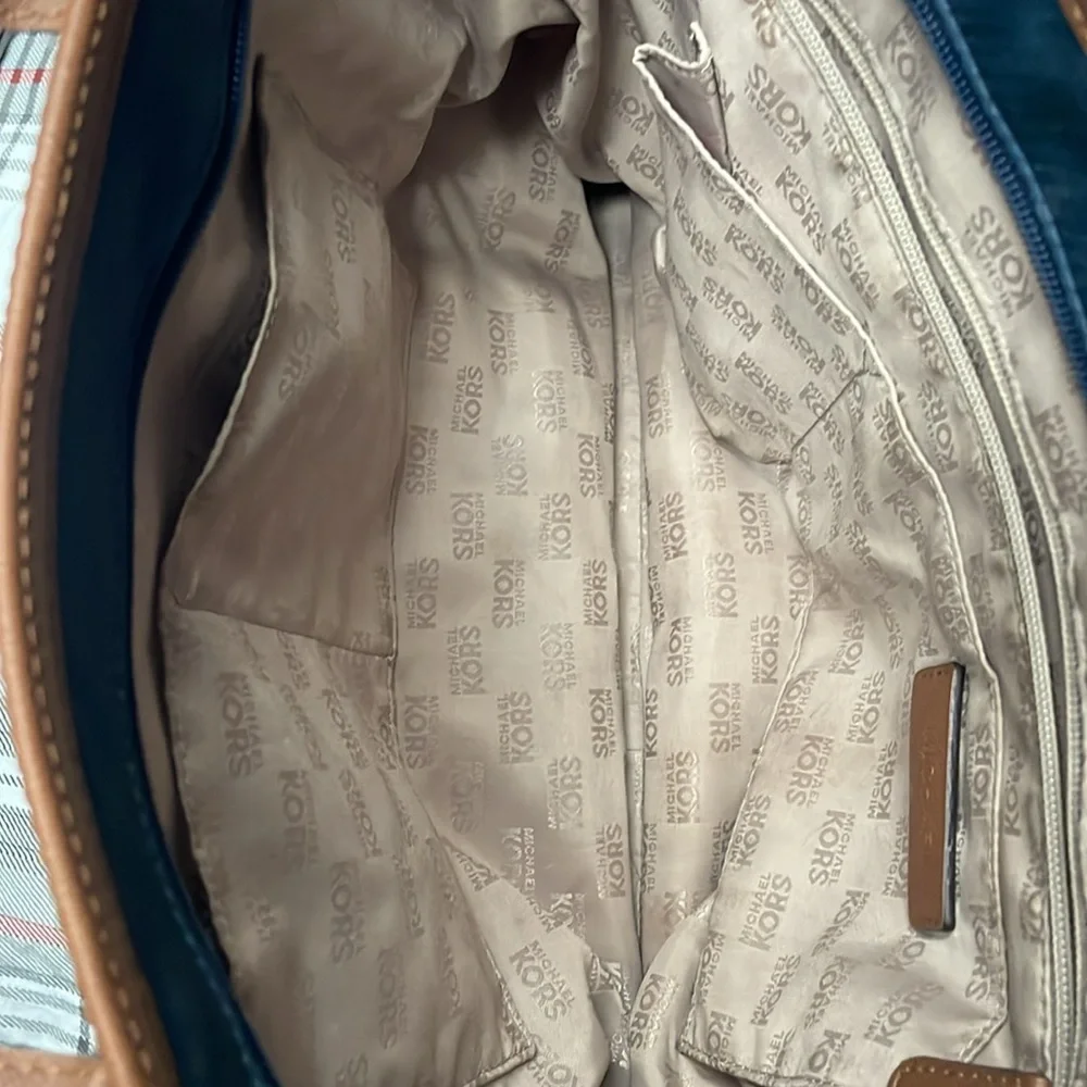 Blue Michael Kors bag - Picture 2 of 2